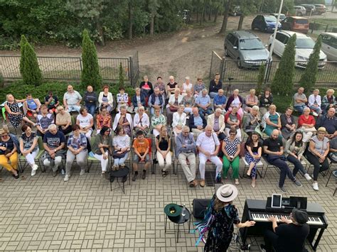 Koncert Giday: Uczta dla Duszy i Niespodziewane Duetów!